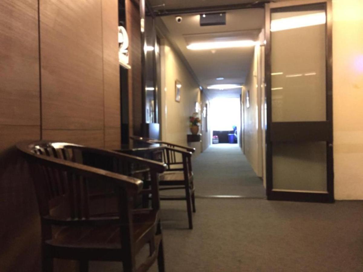 L Hotel At Broadway Singapore Esterno foto